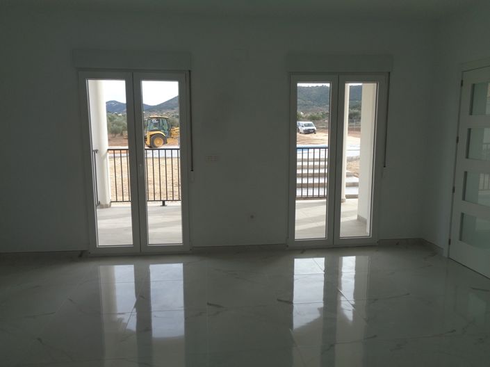 Image No.10-4 Bed Villa for sale