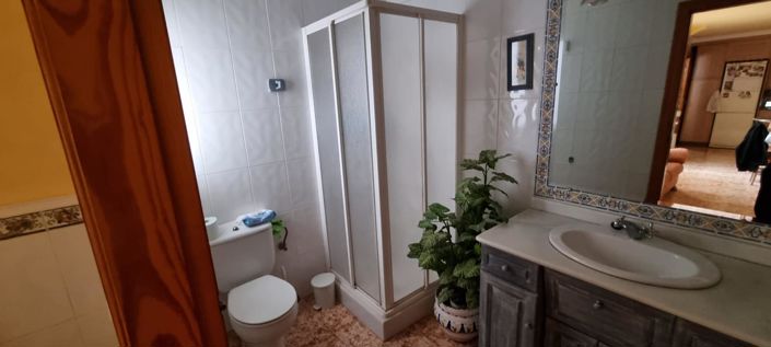 Image No.6-4 Bed Townhouse for sale