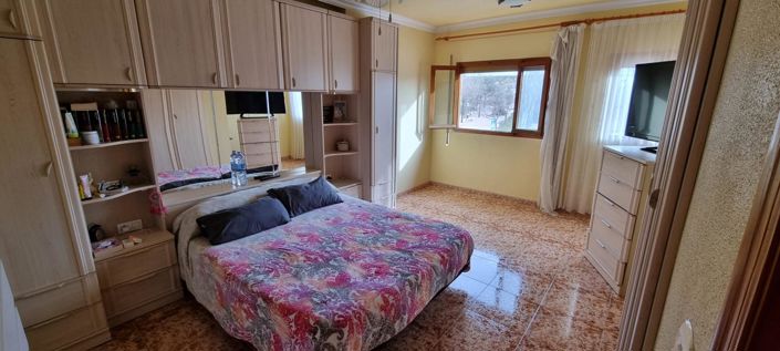 Image No.8-4 Bed Townhouse for sale