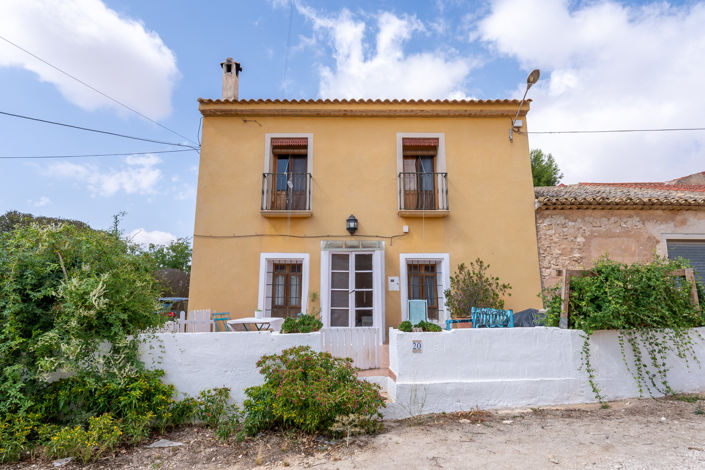 Image No.2-7 Bed Country House for sale