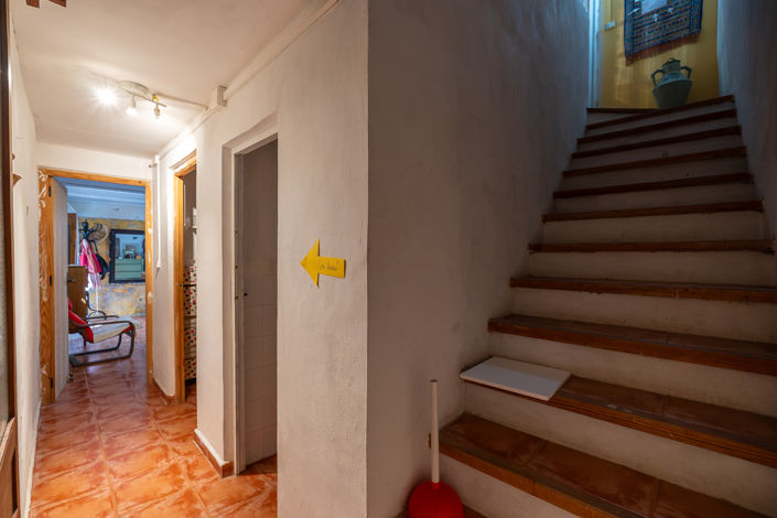 Image No.16-7 Bed Country House for sale