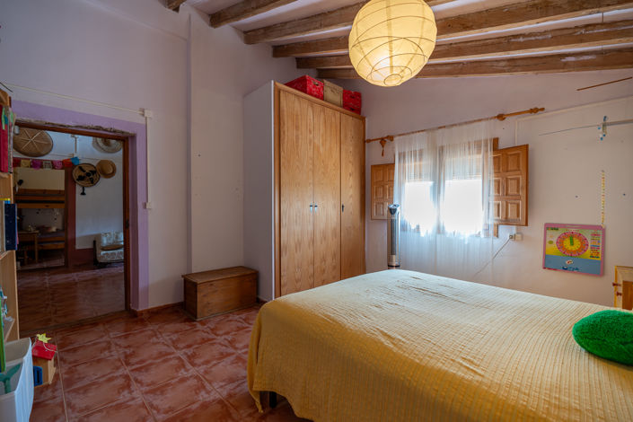 Image No.29-7 Bed Country House for sale