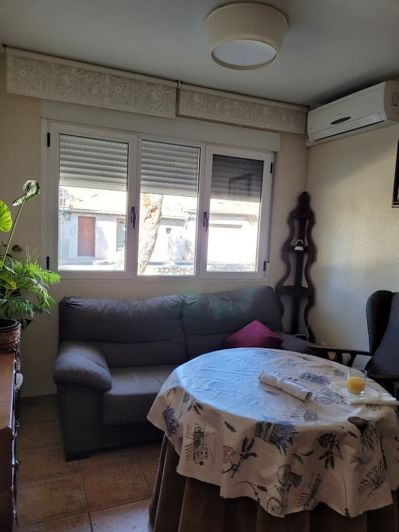 Image No.16-5 Bed Townhouse for sale