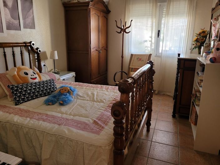 Image No.6-5 Bed Townhouse for sale