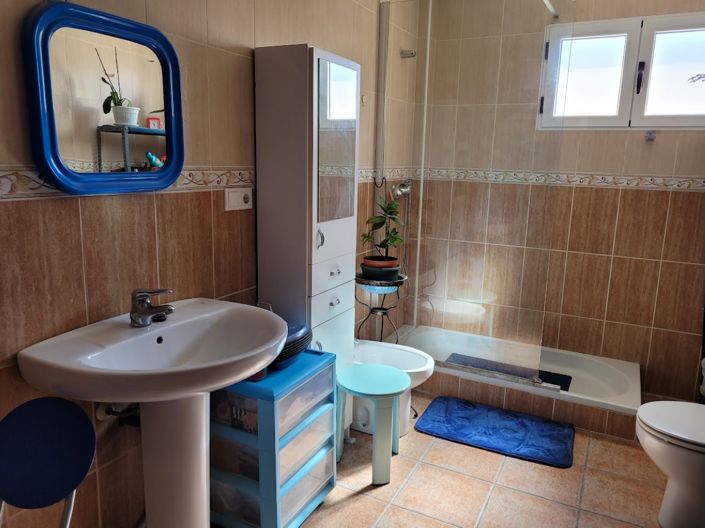 Image No.7-5 Bed Townhouse for sale