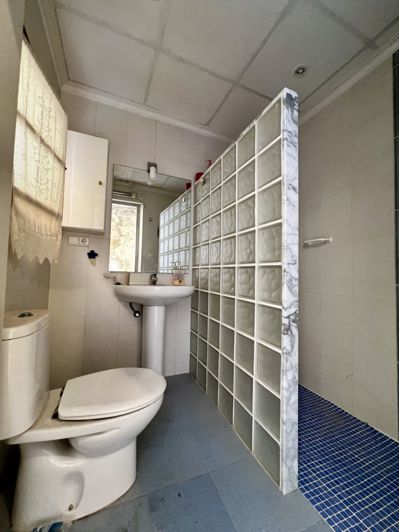 Image No.7-5 Bed Townhouse for sale