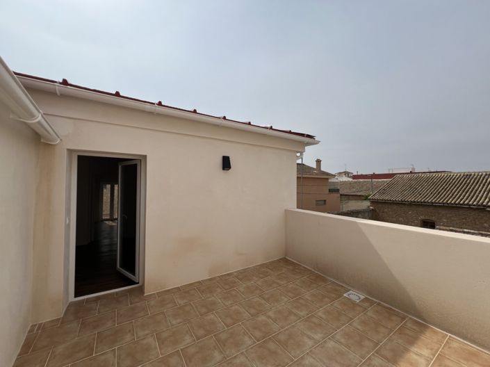 Image No.19-5 Bed Townhouse for sale