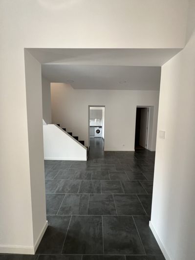 Image No.4-5 Bed Townhouse for sale