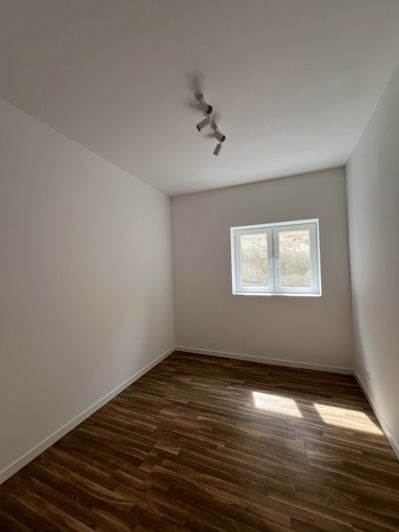 Image No.7-5 Bed Townhouse for sale