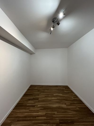 Image No.8-5 Bed Townhouse for sale