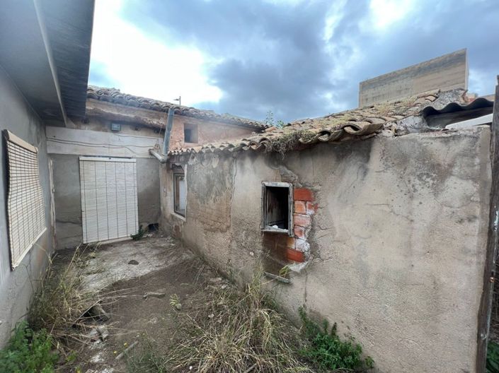 Image No.10-3 Bed Townhouse for sale