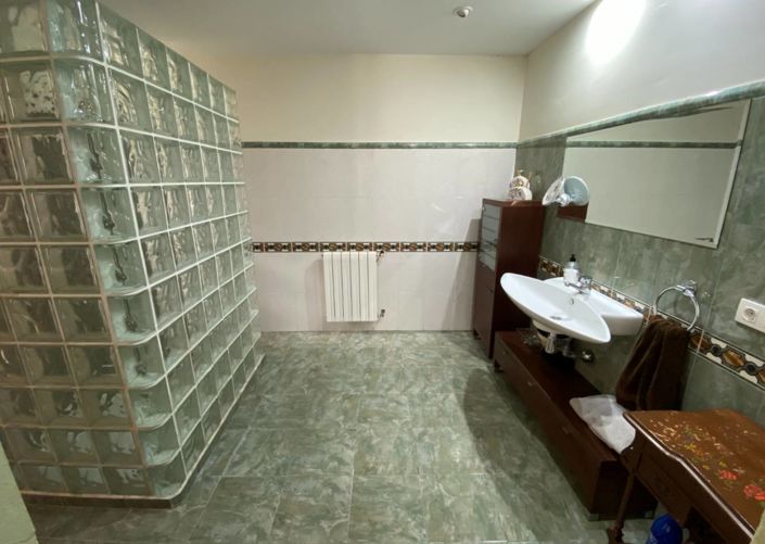 Image No.25-3 Bed Townhouse for sale