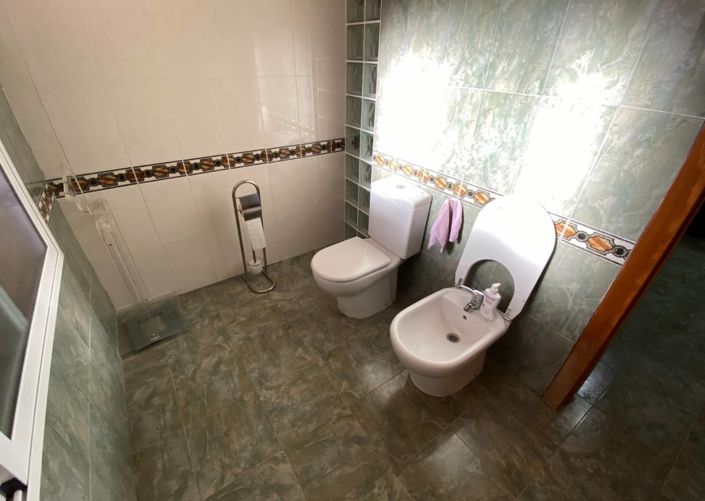 Image No.27-3 Bed Townhouse for sale