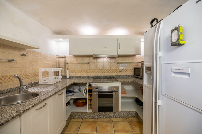 Image No.17-4 Bed Country House for sale