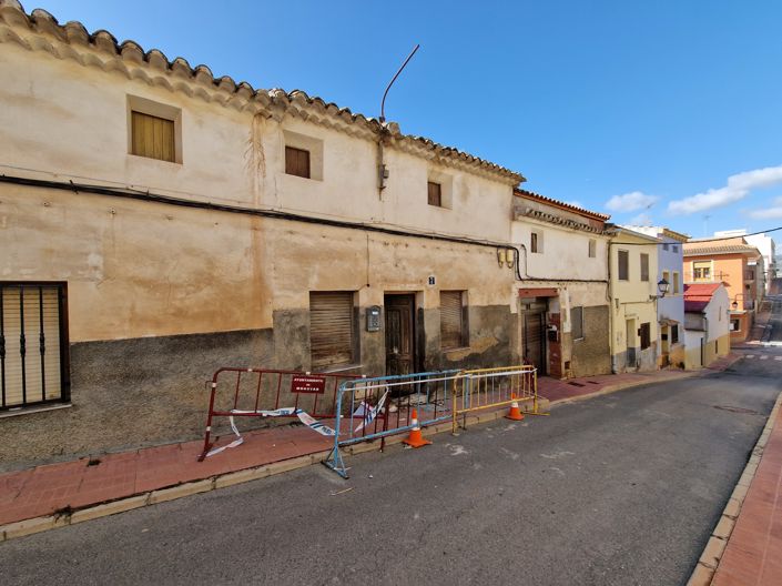 Image No.2-Townhouse for sale