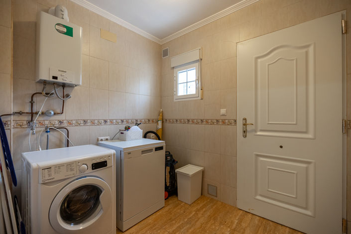 Image No.25-6 Bed Villa for sale