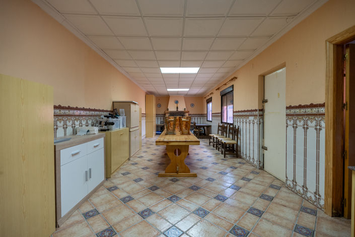 Image No.28-6 Bed Country House for sale