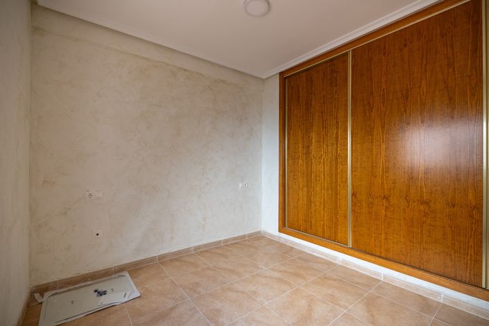 Image No.21-2 Bed Apartment for sale