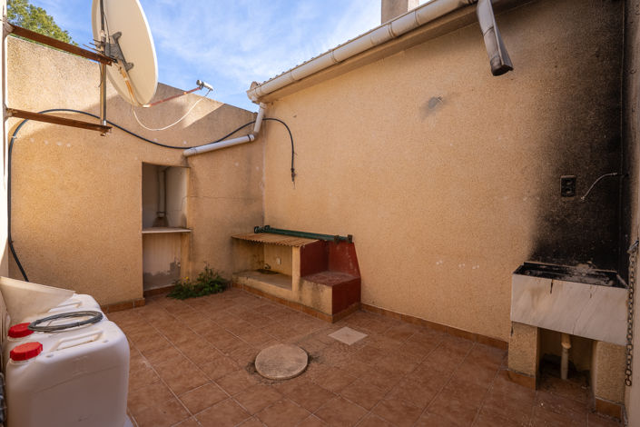 Image No.19-2 Bed Country House for sale