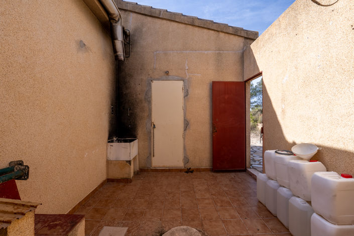 Image No.20-2 Bed Country House for sale