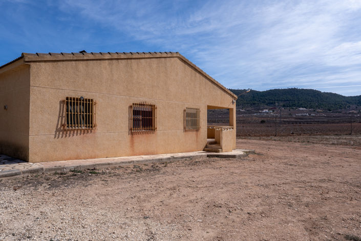 Image No.21-2 Bed Country House for sale