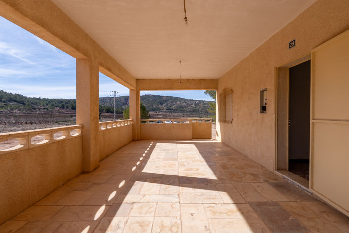 Image No.23-2 Bed Country House for sale