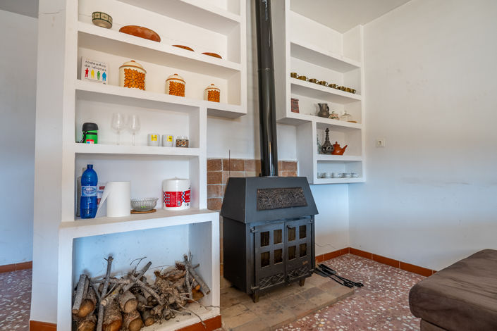 Image No.7-2 Bed Country House for sale