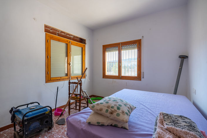 Image No.9-2 Bed Country House for sale