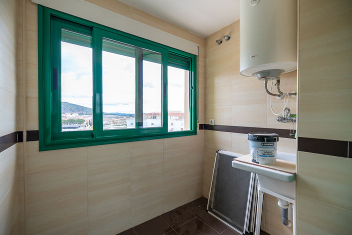 Image No.12-3 Bed Apartment for sale