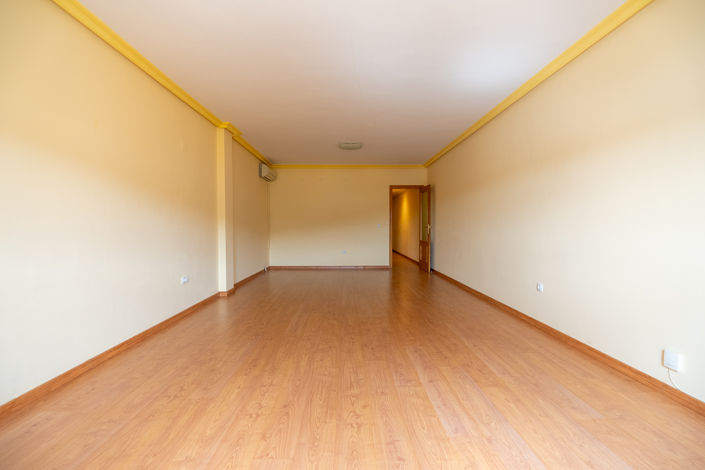 Image No.6-3 Bed Apartment for sale