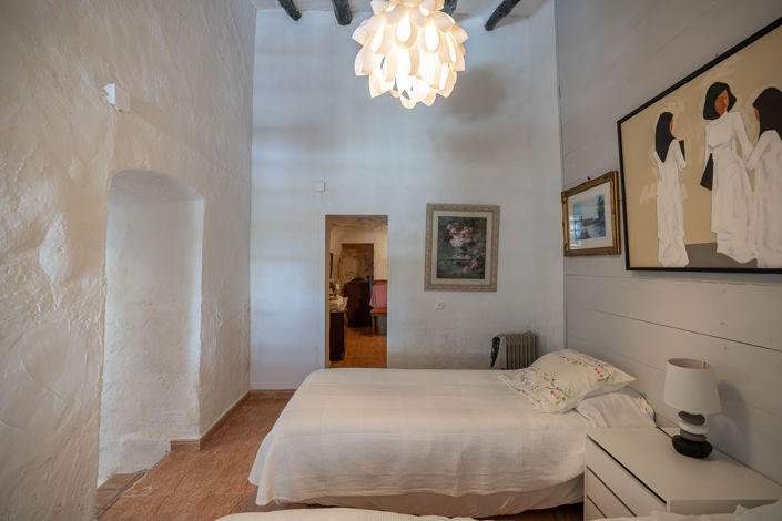 Image No.30-7 Bed Country House for sale