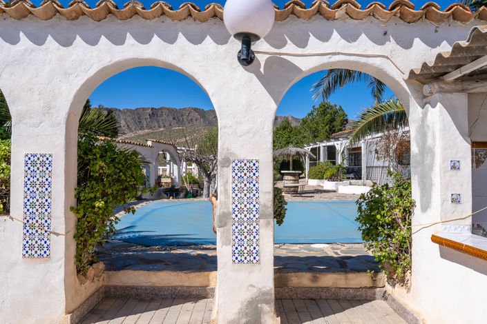 Image No.6-7 Bed Country House for sale