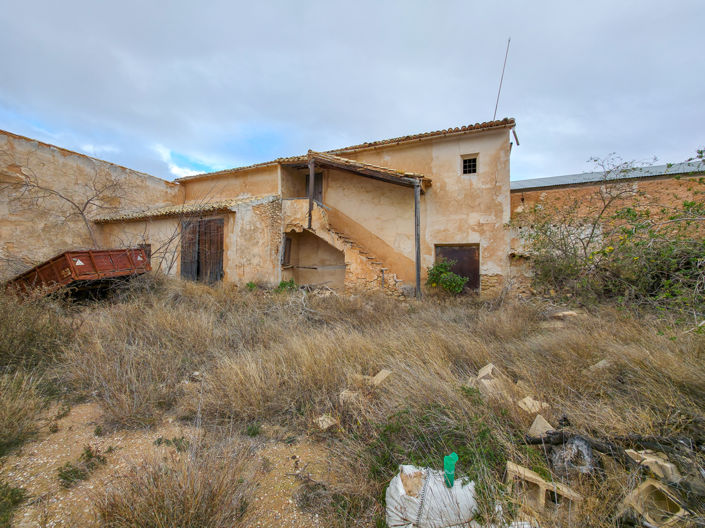 Image No.17-3 Bed Country House for sale