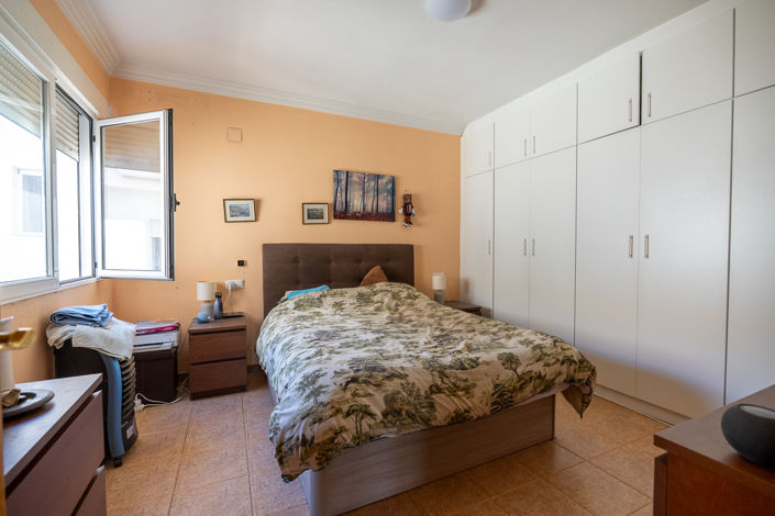 Image No.18-3 Bed Townhouse for sale