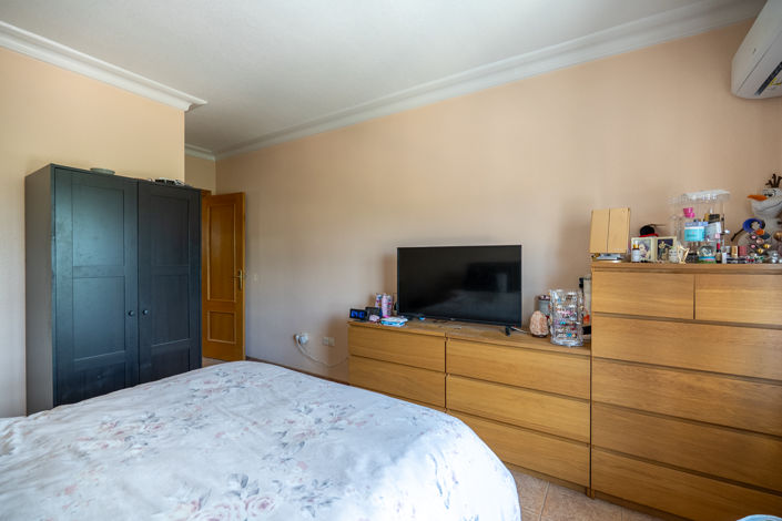 Image No.28-3 Bed Townhouse for sale