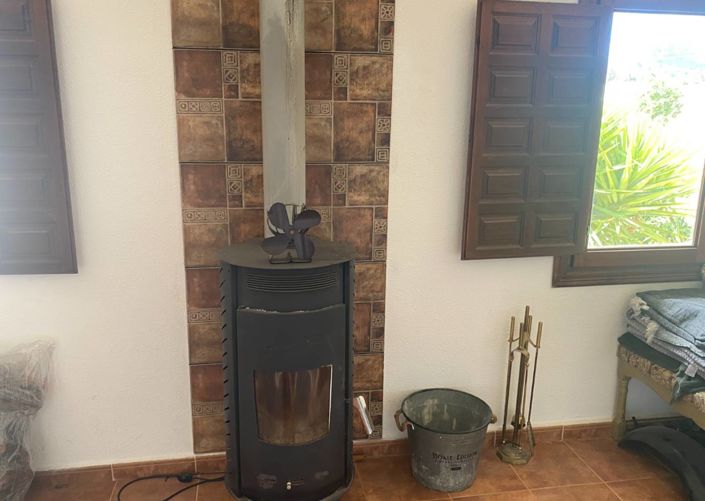 Image No.18-6 Bed Country House for sale