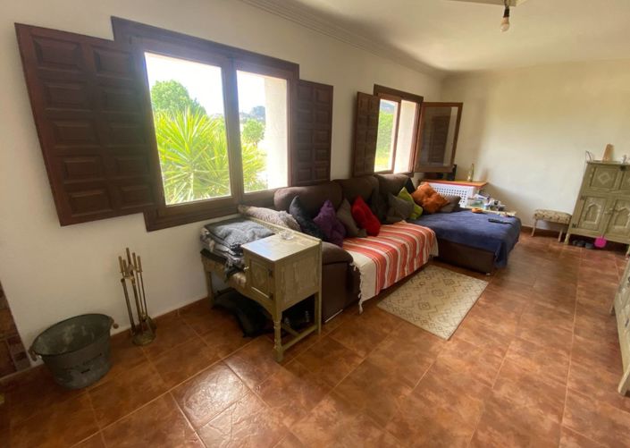 Image No.20-6 Bed Country House for sale