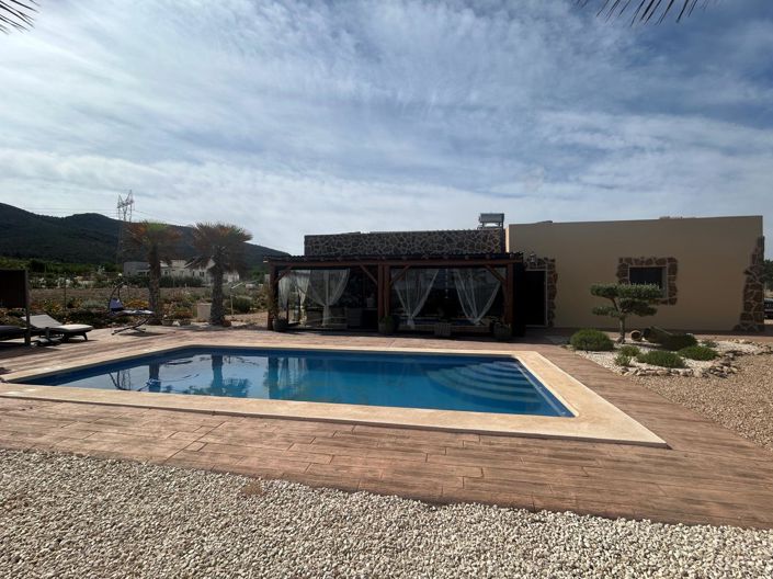 Image No.3-4 Bed Villa for sale