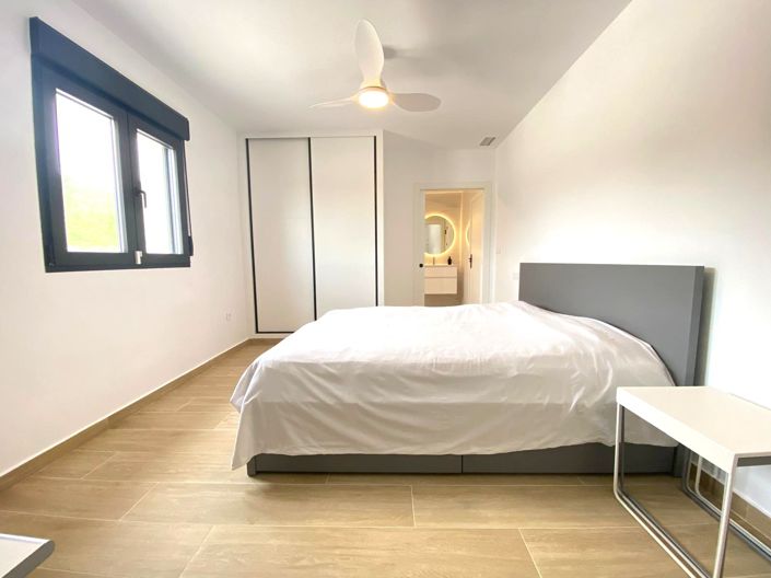 Image No.19-4 Bed Villa for sale