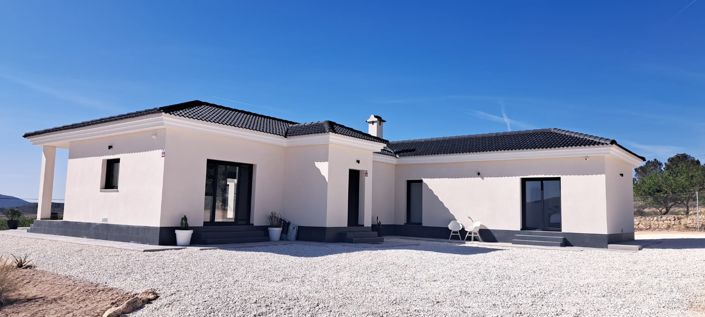 Image No.4-4 Bed Villa for sale