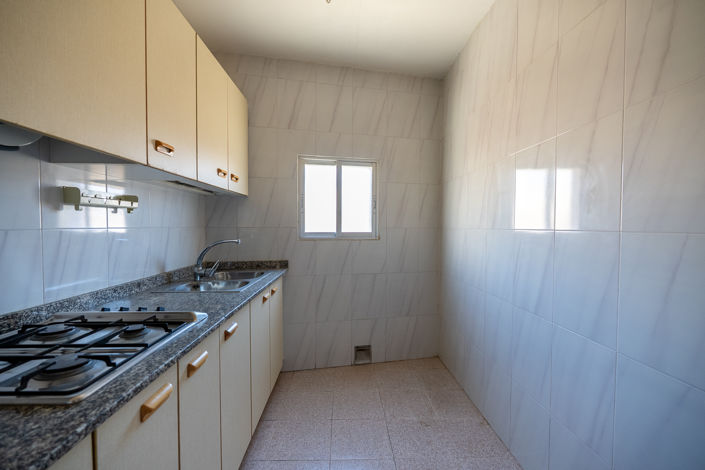 Image No.16-8 Bed Townhouse for sale