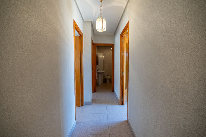 Image No.28-8 Bed Townhouse for sale