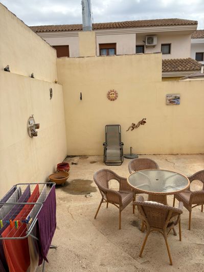 Image No.13-4 Bed Townhouse for sale