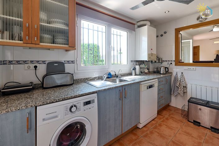 Image No.19-4 Bed Villa for sale