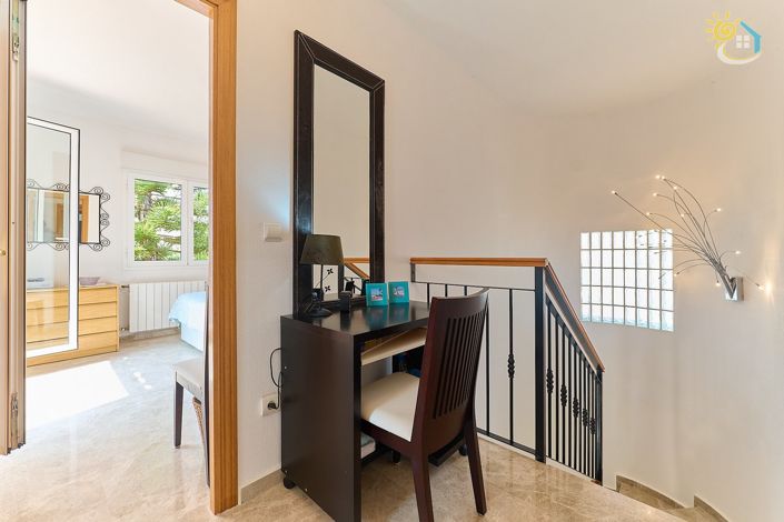 Image No.25-4 Bed Villa for sale