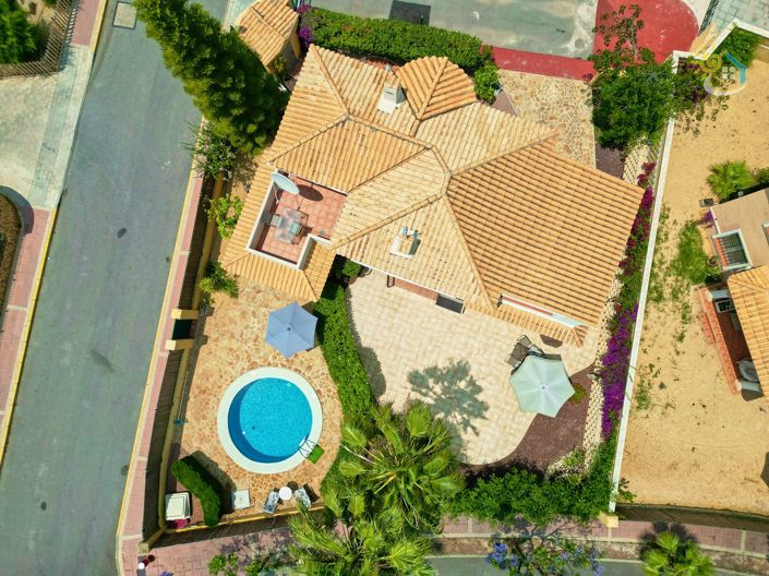 Image No.3-4 Bed Villa for sale