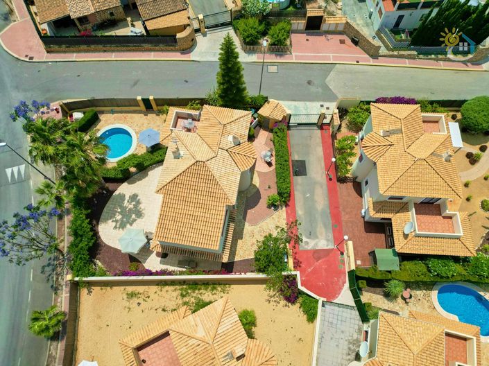 Image No.6-4 Bed Villa for sale