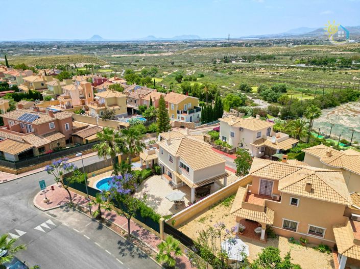 Image No.9-4 Bed Villa for sale