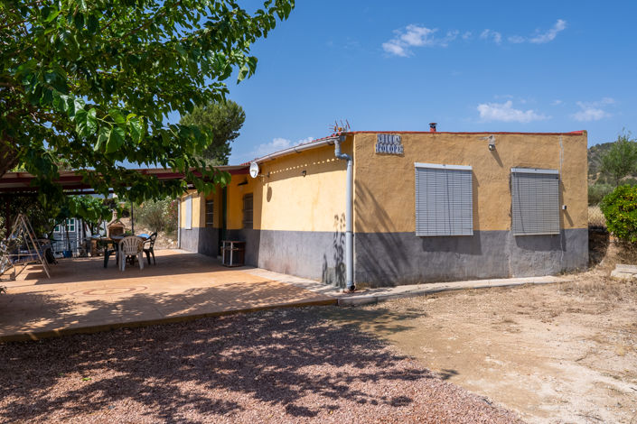 Image No.1-2 Bed Country House for sale