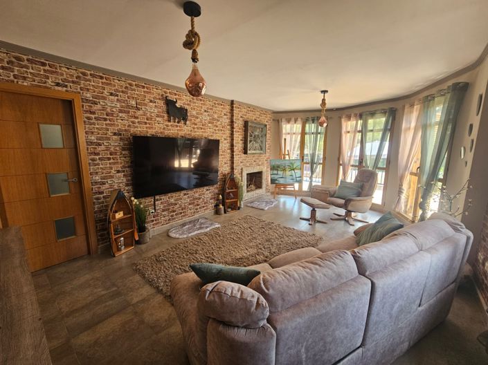 Image No.12-3 Bed Villa for sale